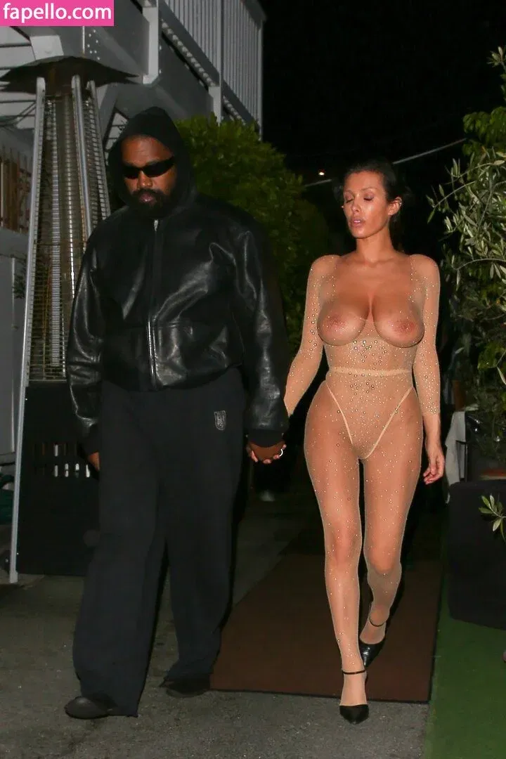 Bianca Censori Onlyfans Photo Gallery 