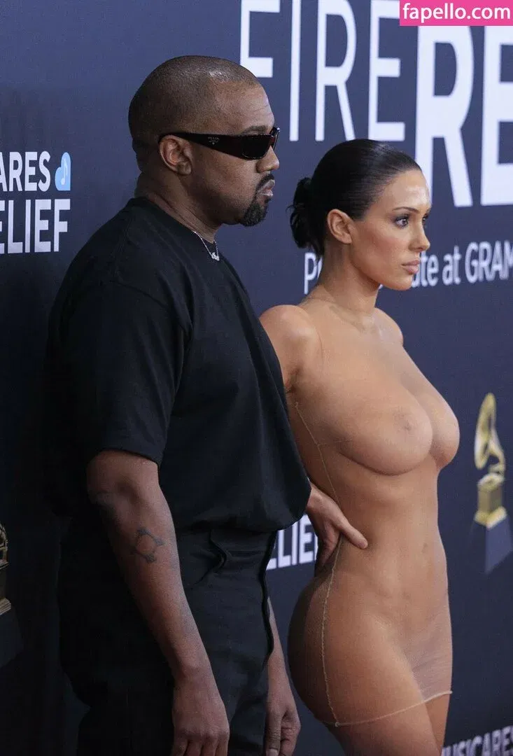 Bianca Censori Onlyfans Photo Gallery 