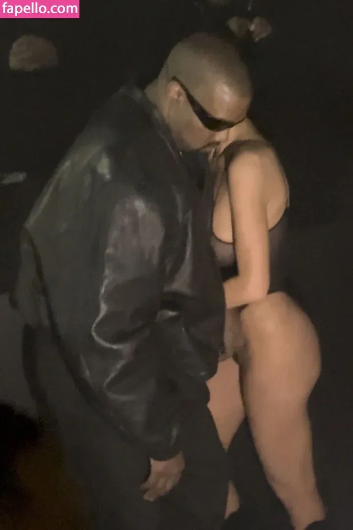 Bianca Censori Onlyfans Photo Gallery 