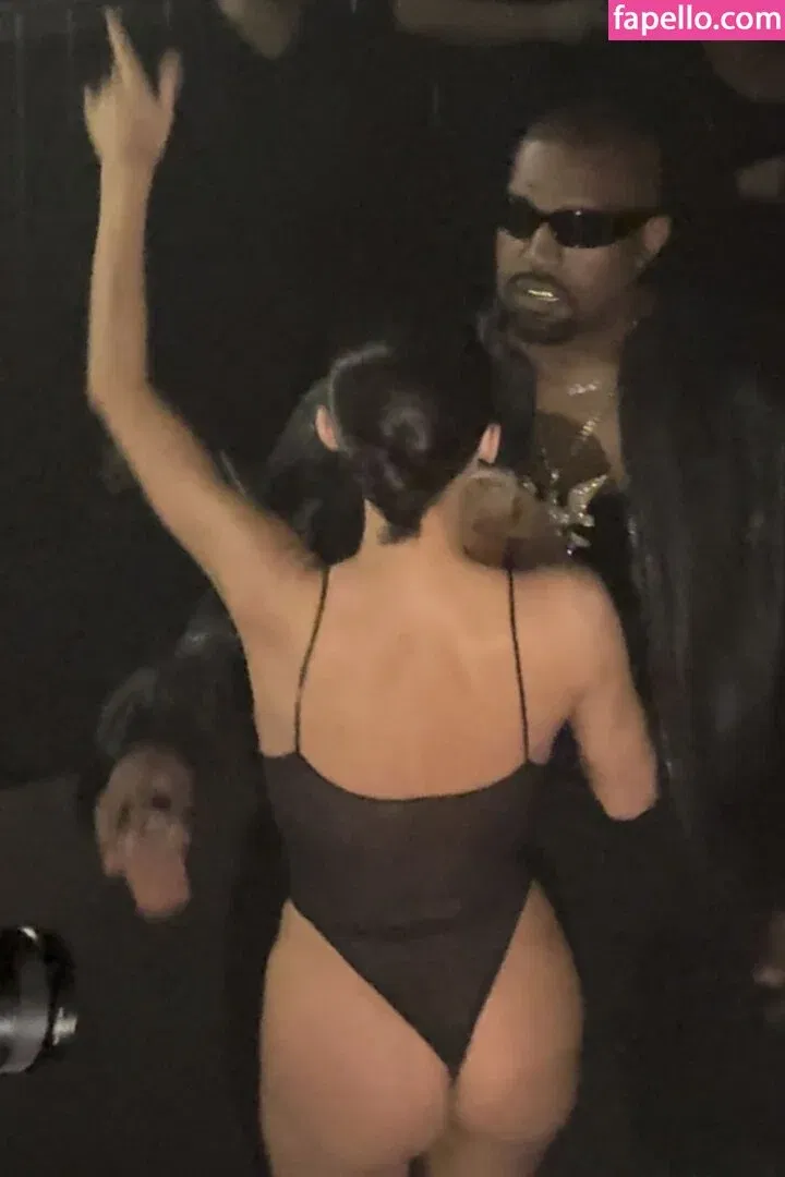 Bianca Censori Onlyfans Photo Gallery 