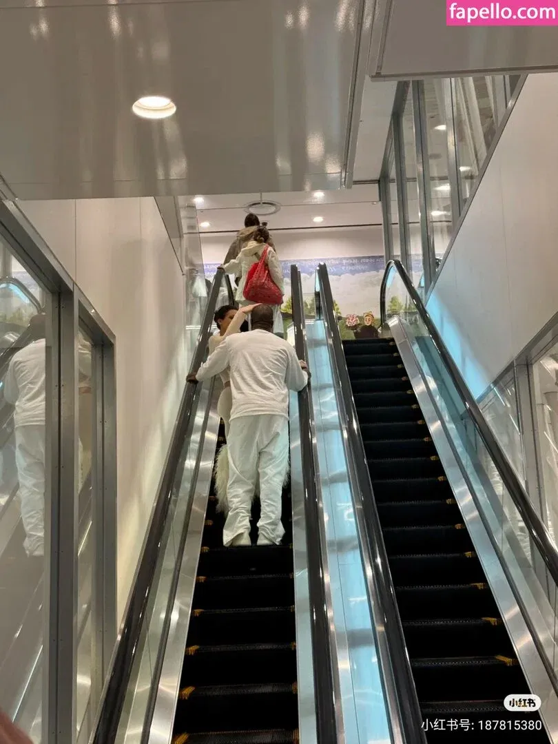 Bianca Censori Onlyfans Photo Gallery 