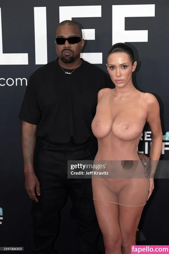 Bianca Censori Onlyfans Photo Gallery 