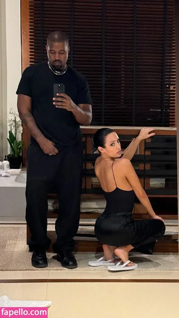 Bianca Censori Onlyfans Photo Gallery 