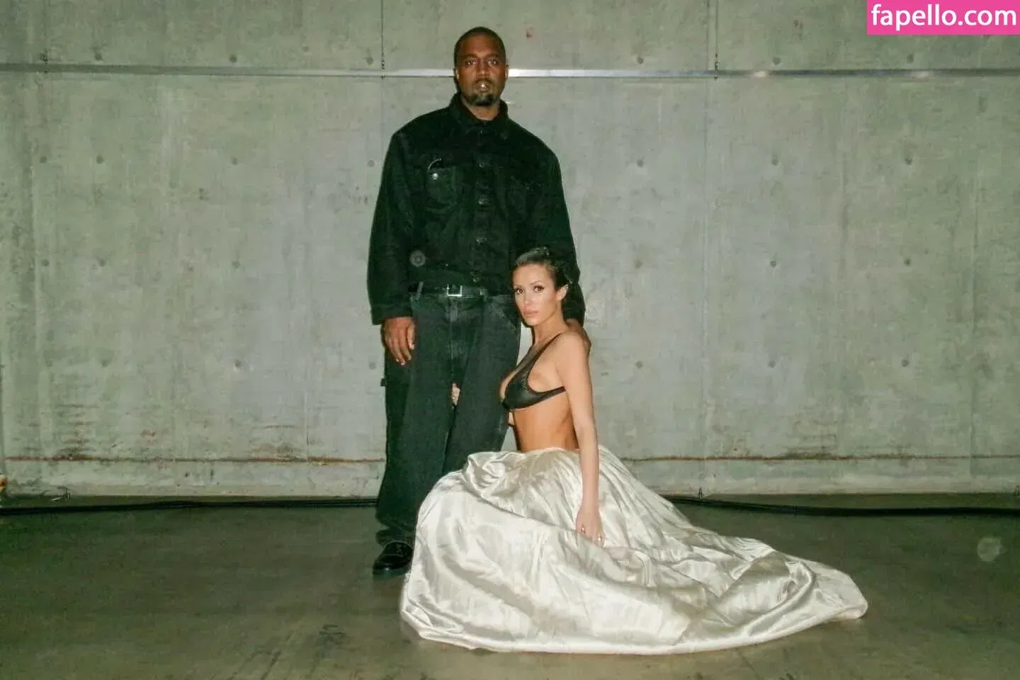 Bianca Censori Onlyfans Photo Gallery 