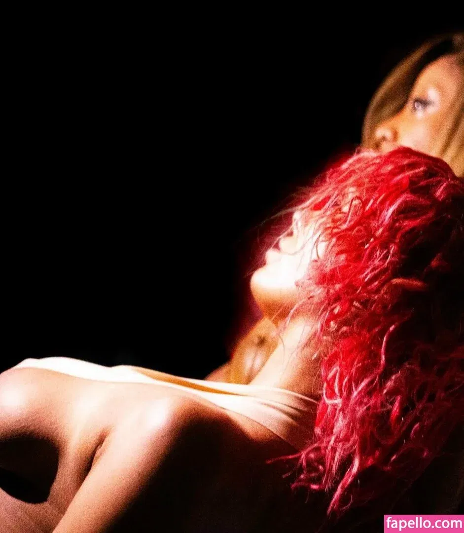 Bianca Censori Onlyfans Photo Gallery 