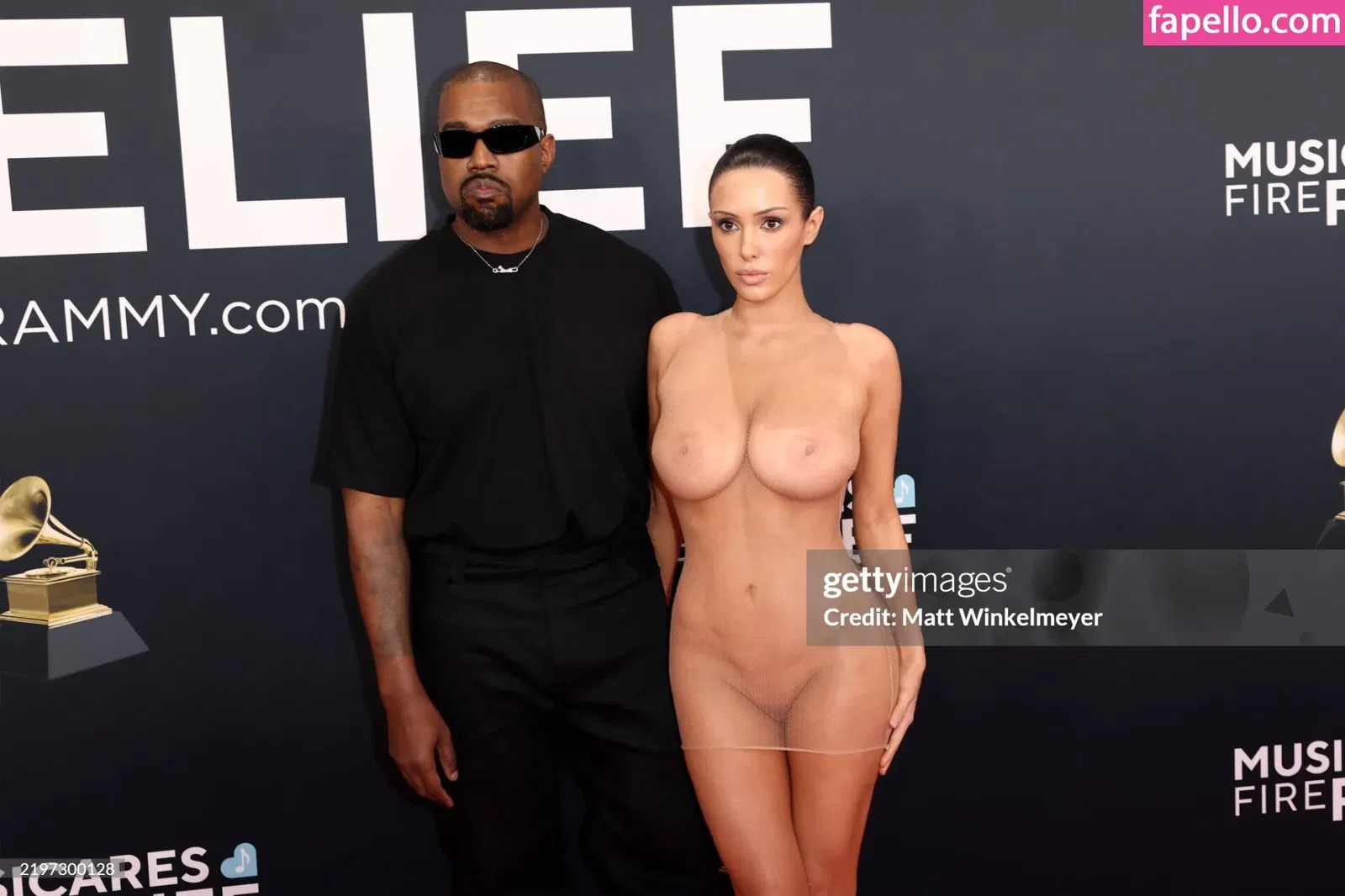 Bianca Censori Onlyfans Photo Gallery 