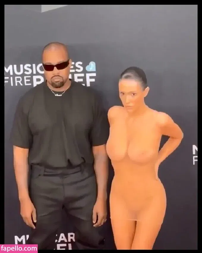 Bianca Censori Onlyfans Photo Gallery 