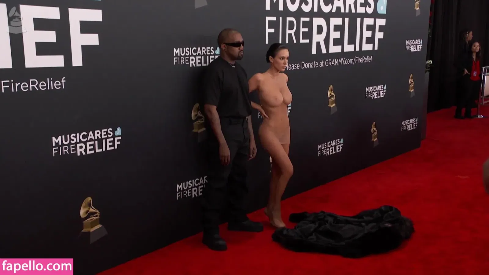 Bianca Censori Onlyfans Photo Gallery 