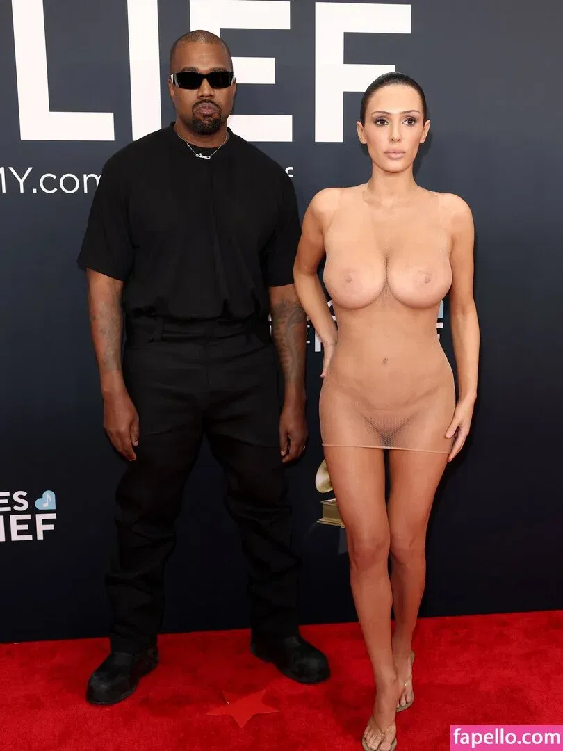 Bianca Censori Onlyfans Photo Gallery 