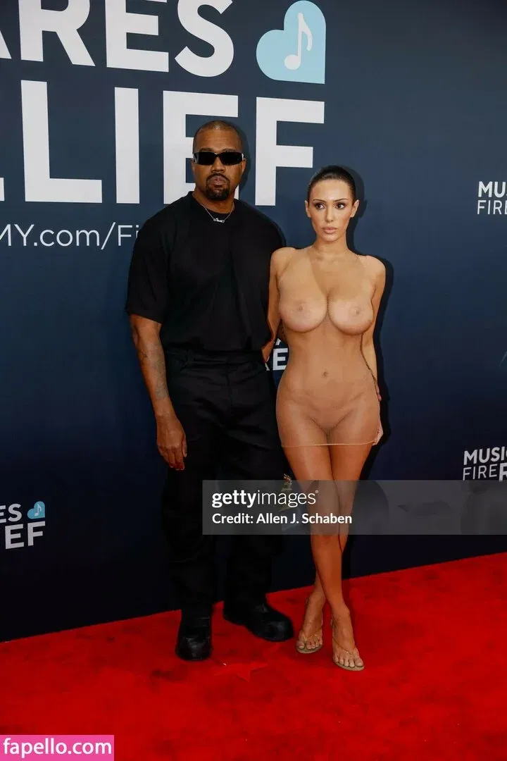 Bianca Censori Onlyfans Photo Gallery 