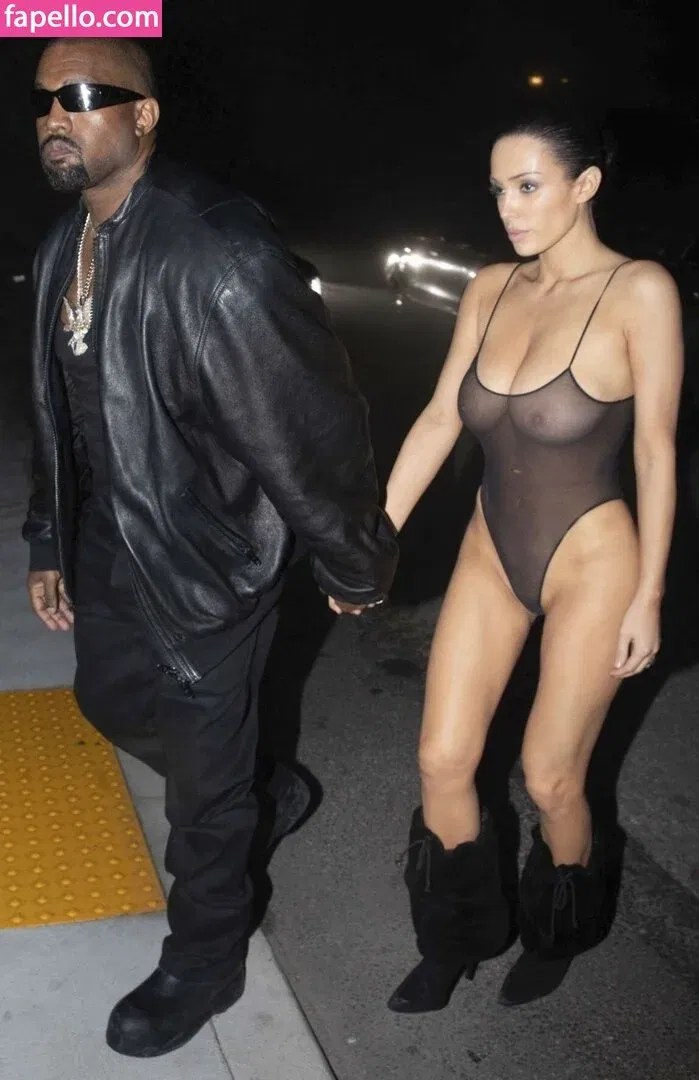 Bianca Censori Onlyfans Photo Gallery 