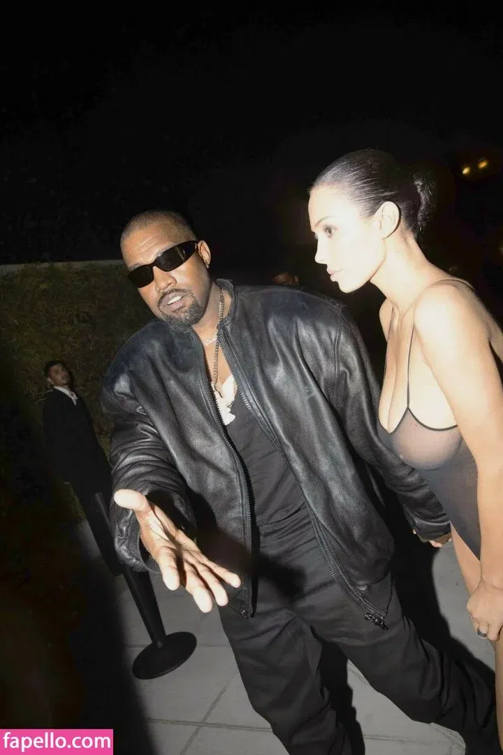 Bianca Censori Onlyfans Photo Gallery 