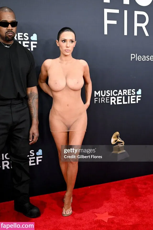 Bianca Censori Onlyfans Photo Gallery 