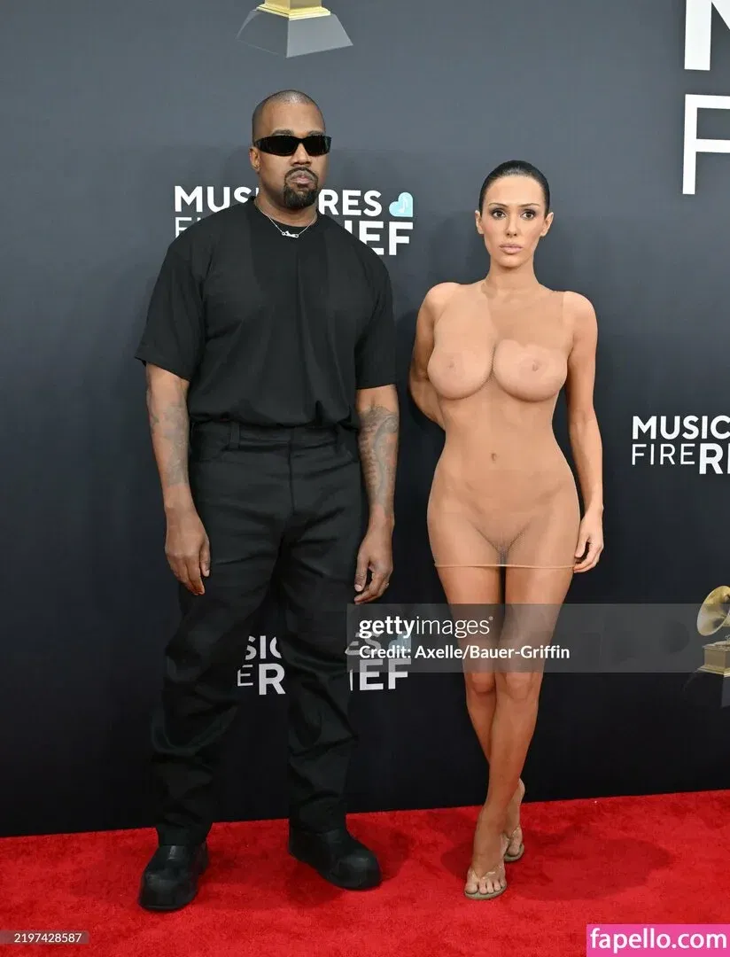 Bianca Censori Onlyfans Photo Gallery 