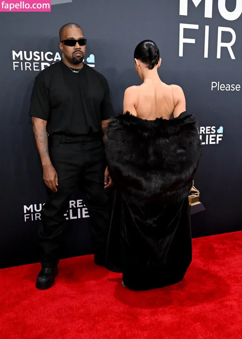 Bianca Censori Onlyfans Photo Gallery 