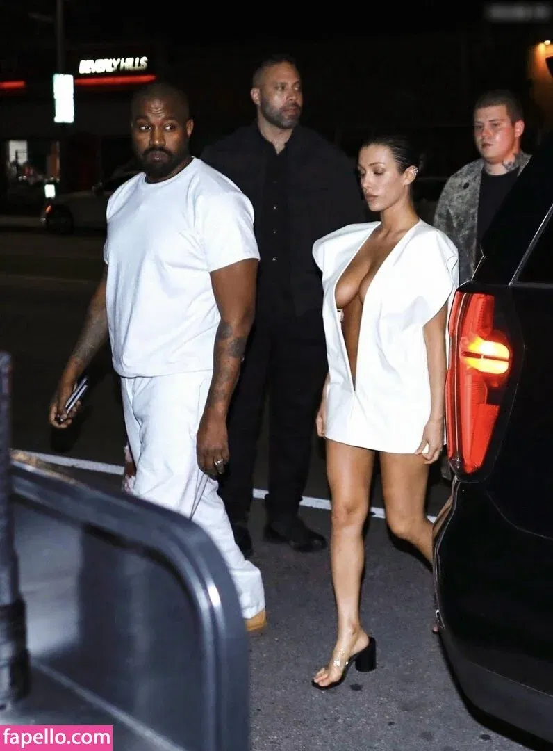 Bianca Censori Onlyfans Photo Gallery 