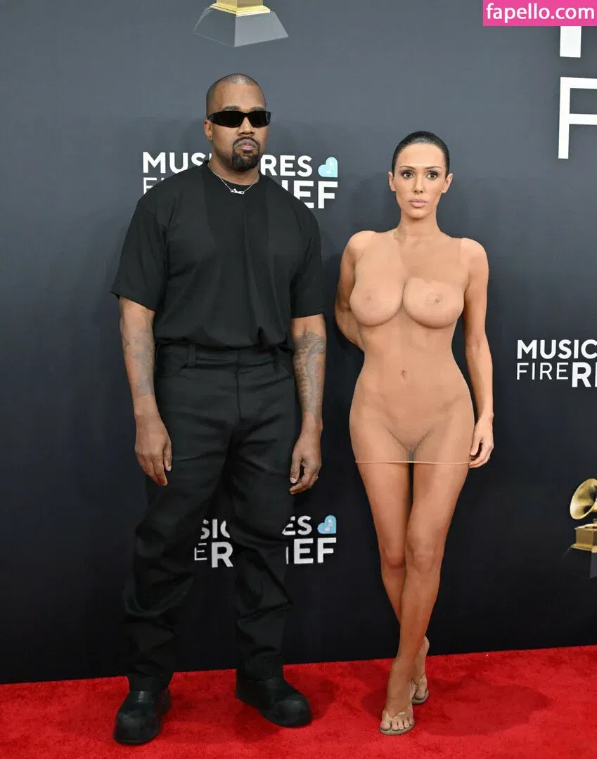 Bianca Censori Onlyfans Photo Gallery 