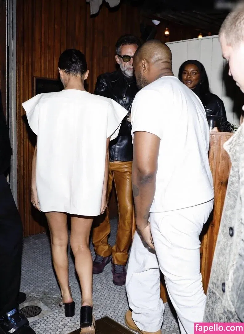 Bianca Censori Onlyfans Photo Gallery 