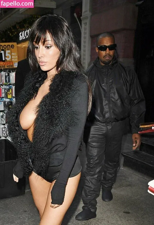 Bianca Censori Onlyfans Photo Gallery 