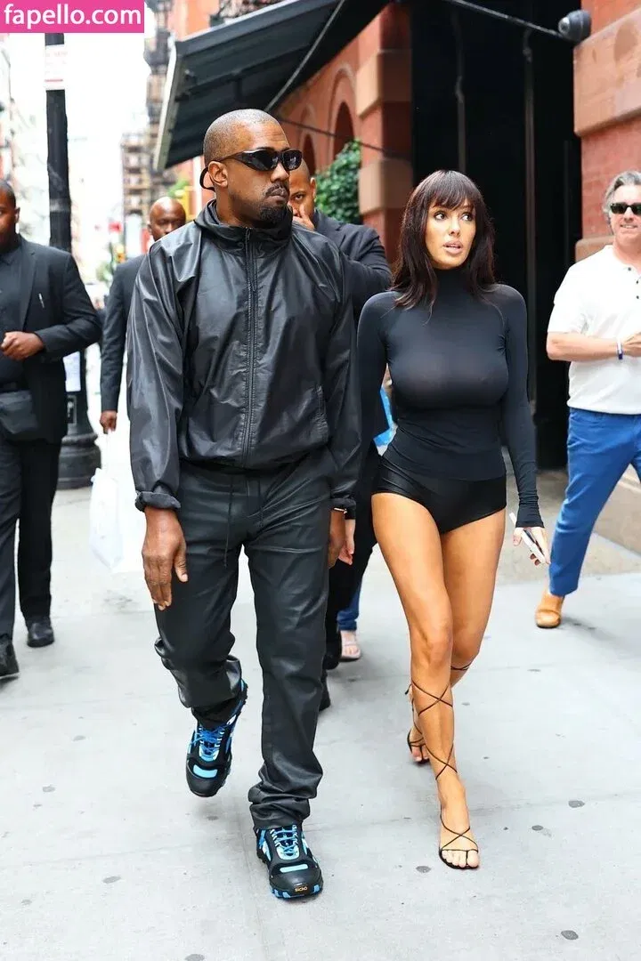 Bianca Censori Onlyfans Photo Gallery 