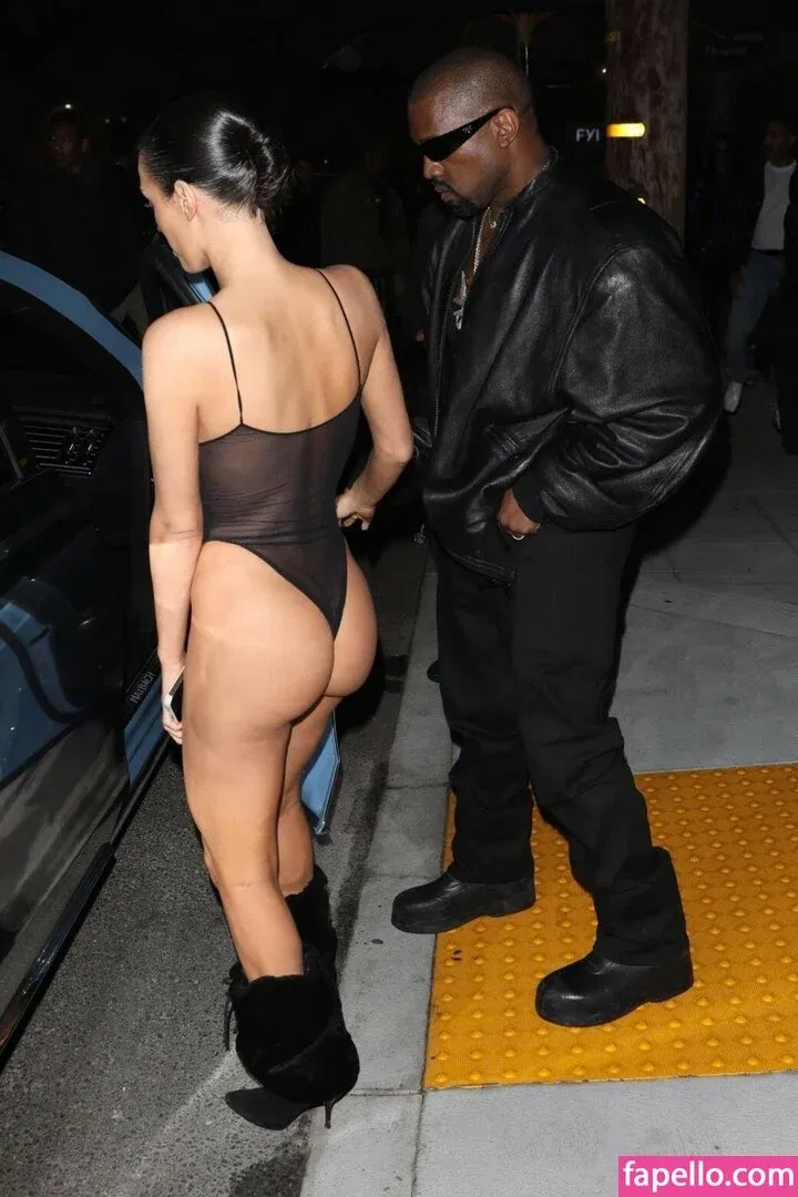 Bianca Censori Onlyfans Photo Gallery 