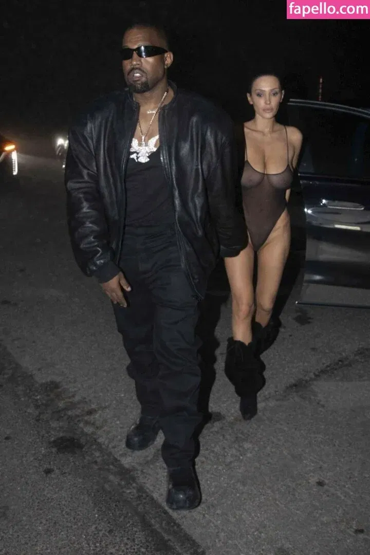 Bianca Censori Onlyfans Photo Gallery 