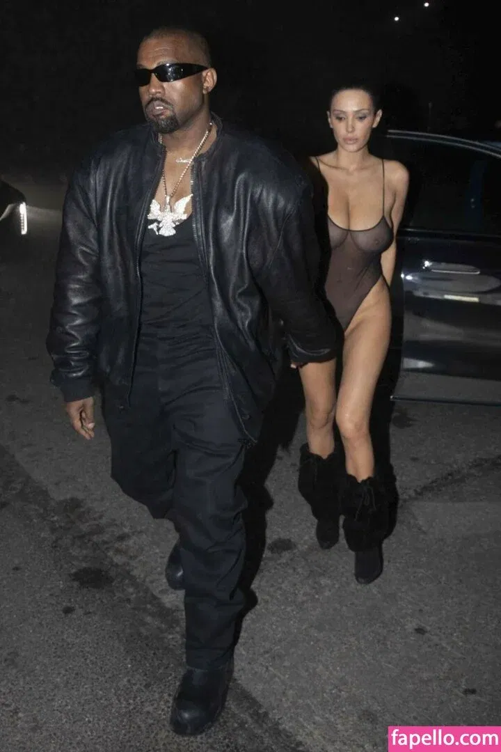 Bianca Censori Onlyfans Photo Gallery 