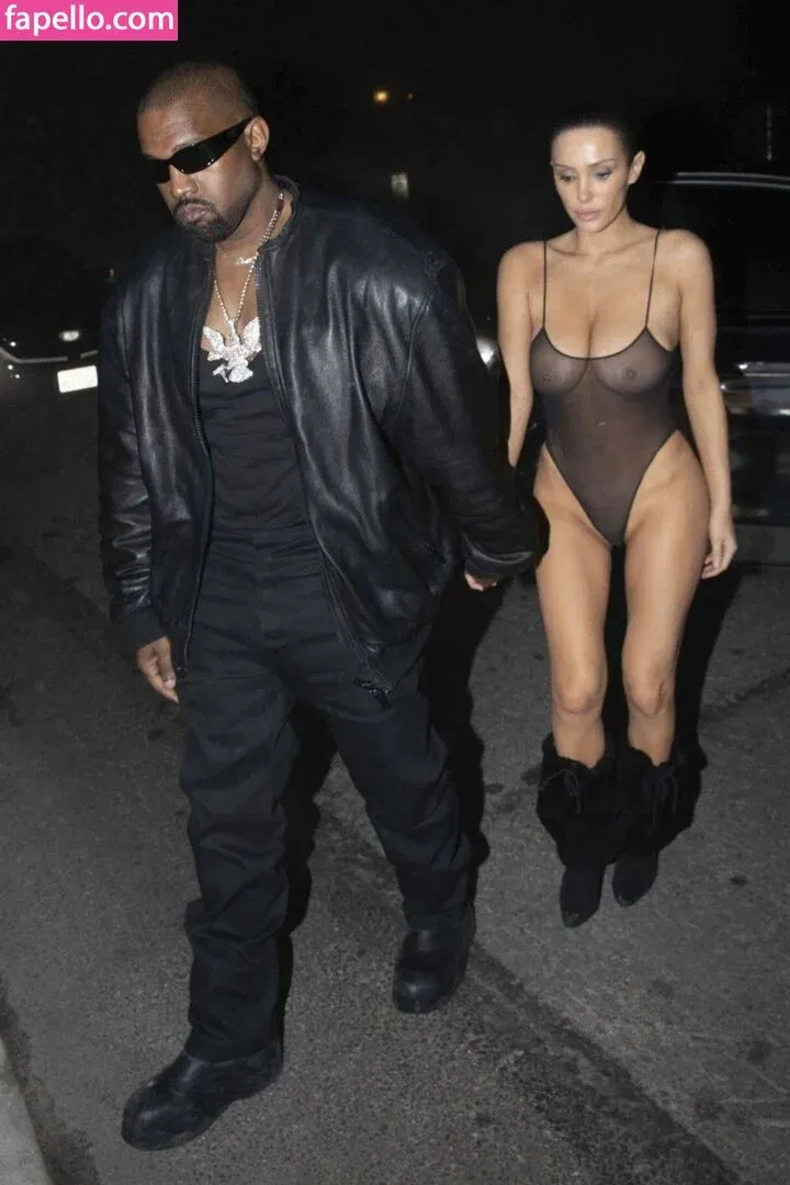 Bianca Censori Onlyfans Photo Gallery 