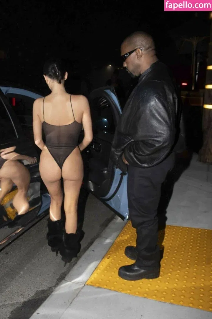 Bianca Censori Onlyfans Photo Gallery 