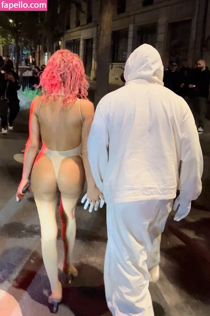 Bianca Censori Onlyfans Photo Gallery 