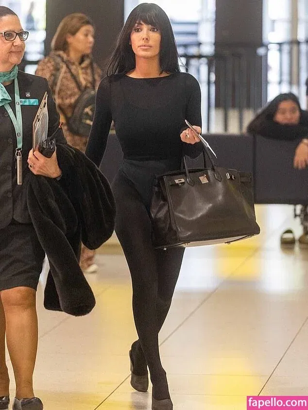 Bianca Censori Onlyfans Photo Gallery 