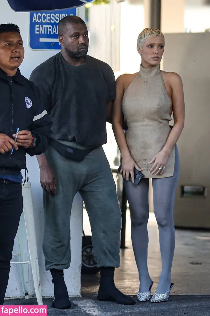 Bianca Censori Onlyfans Photo Gallery 