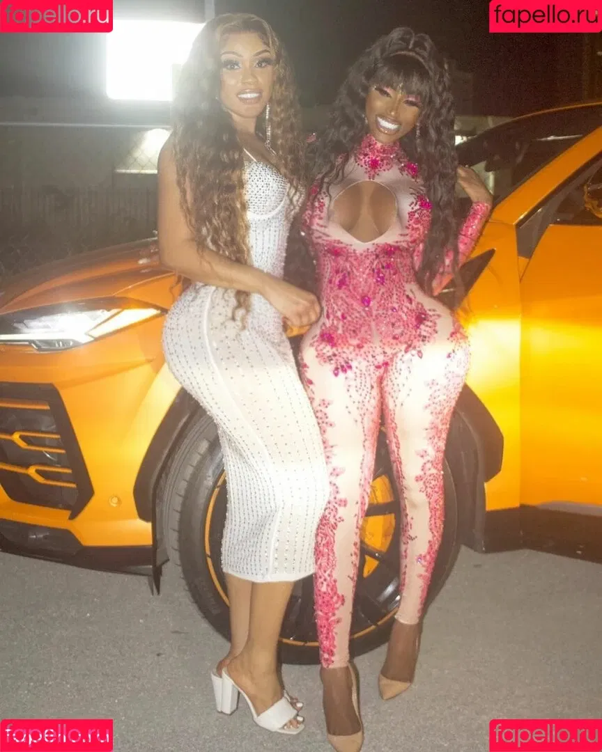 Hispaniola Onlyfans Photo Gallery 