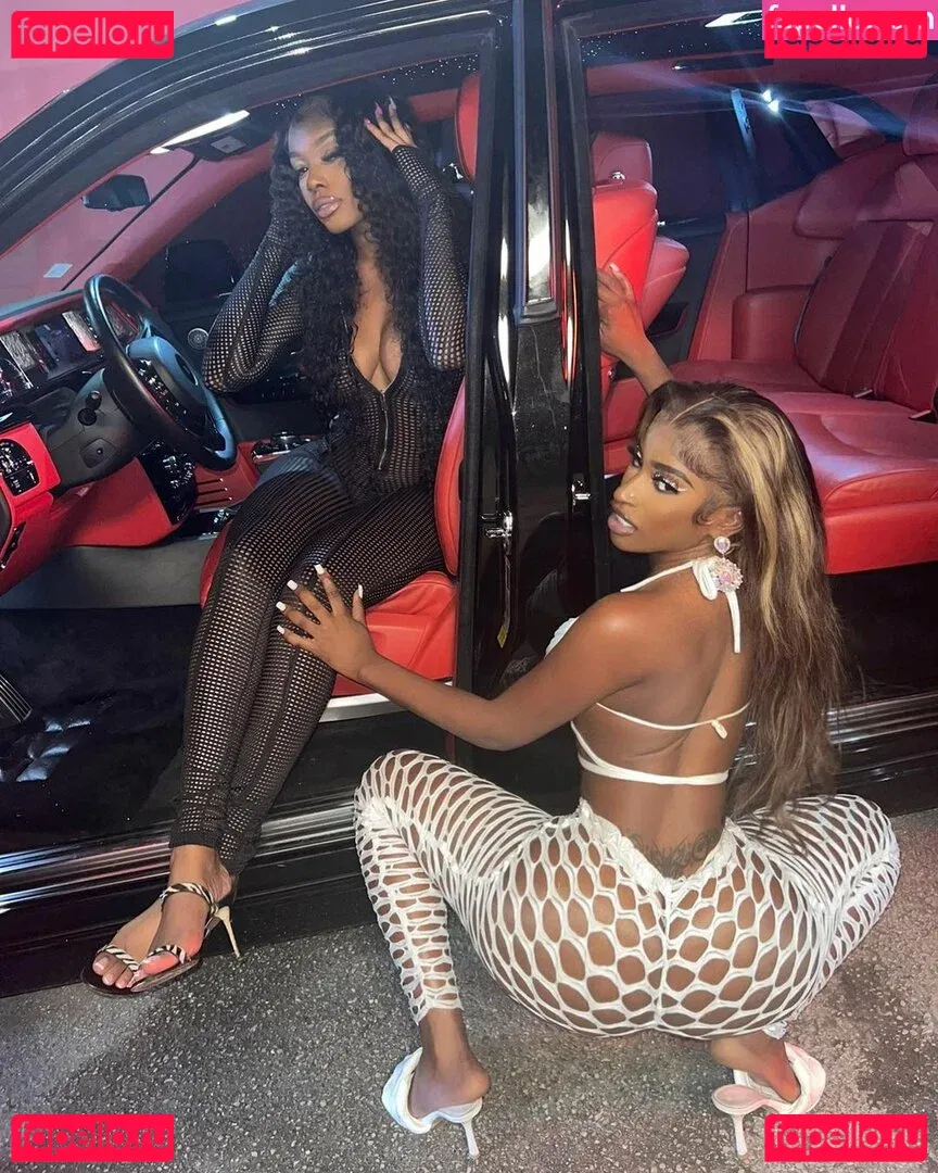 Hispaniola Onlyfans Photo Gallery 