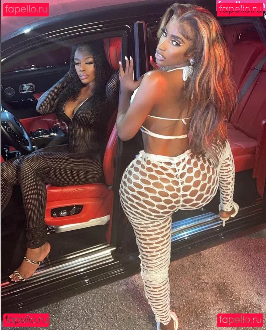 Hispaniola Onlyfans Photo Gallery 