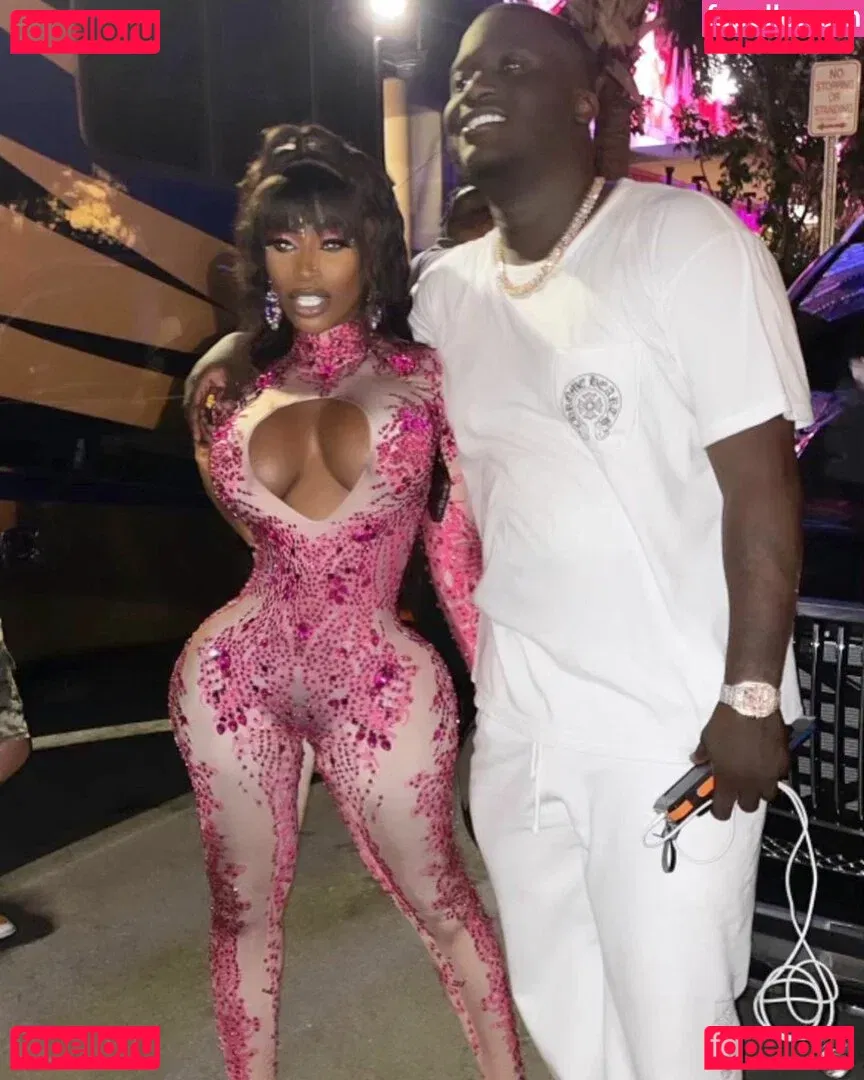 Hispaniola Onlyfans Photo Gallery 