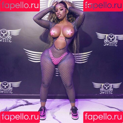 Hispaniola Onlyfans Photo Gallery 