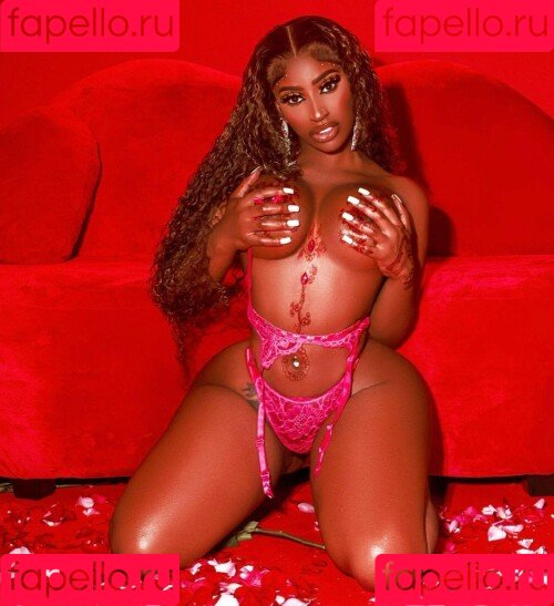 Hispaniola Onlyfans Photo Gallery 