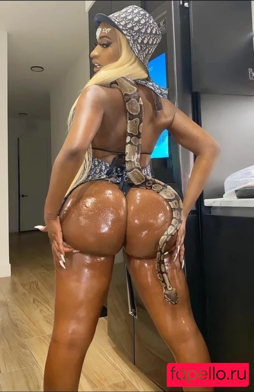 Hispaniola Nude Onlyfans Photo 19