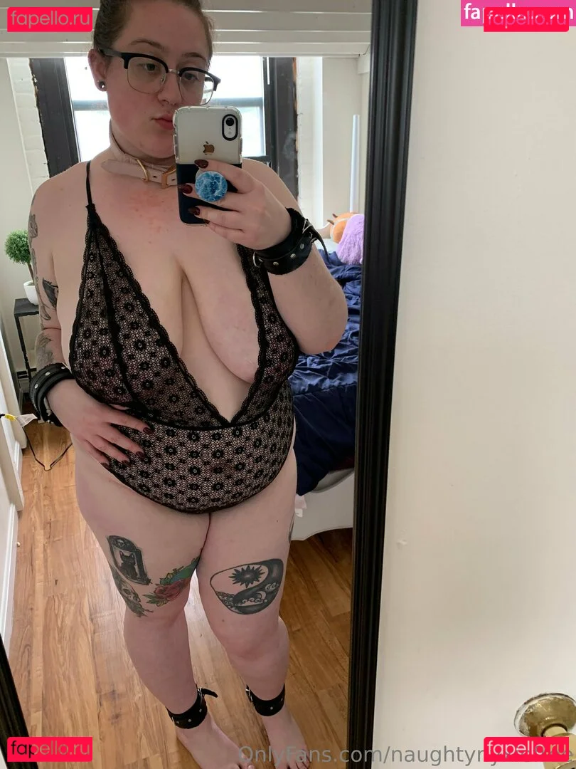naughtynyxiefree Onlyfans Photo Gallery 