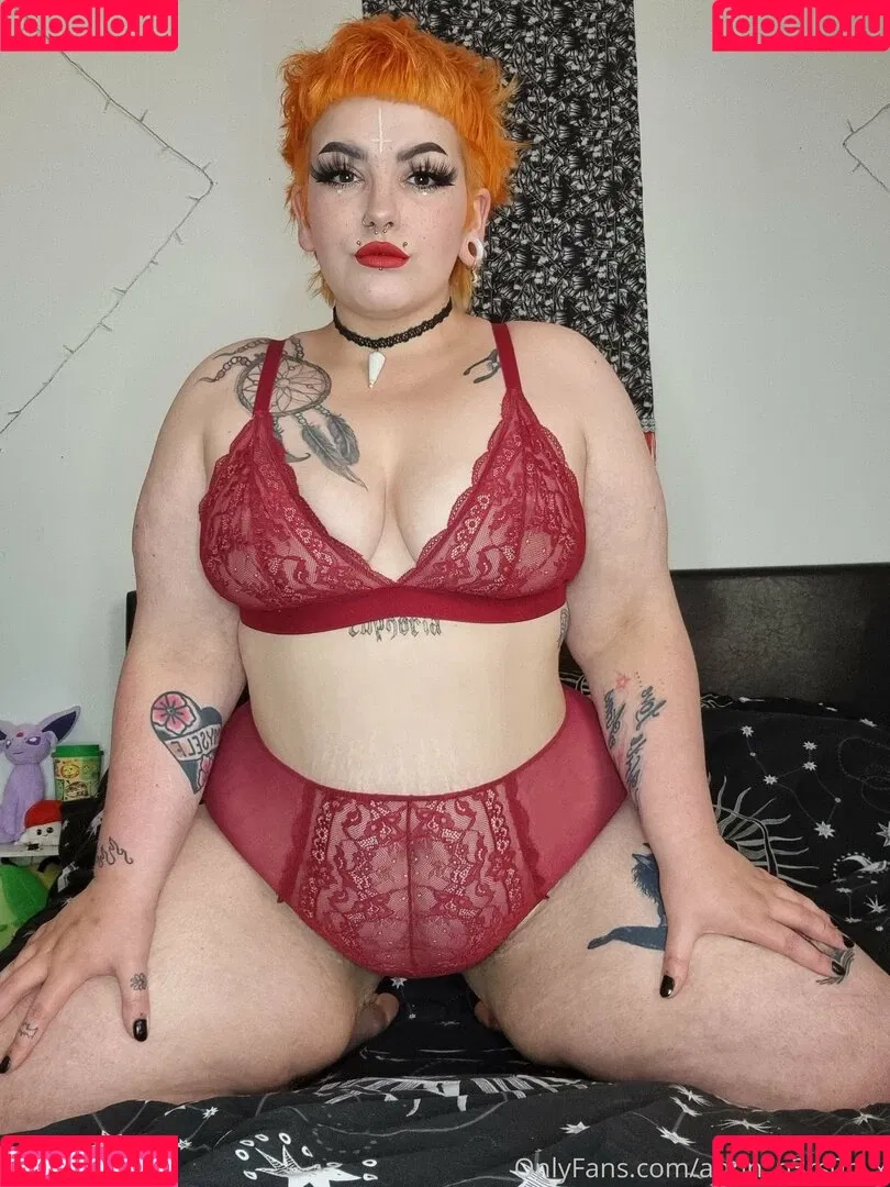 little.m0th Onlyfans Photo Gallery 
