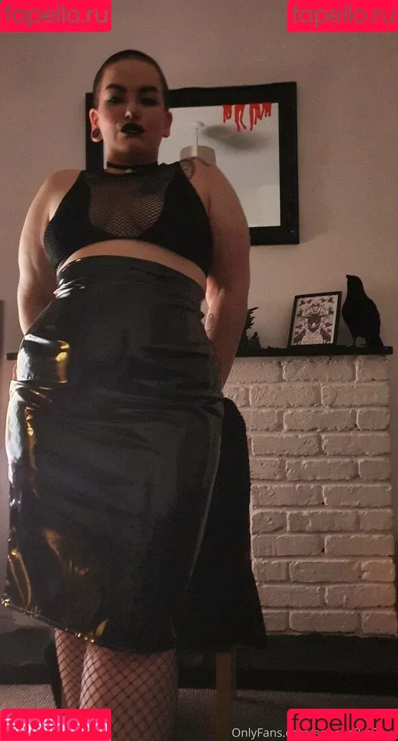 little.m0th Onlyfans Photo Gallery 