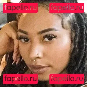 Lipstickthvg Onlyfans Photo Gallery 