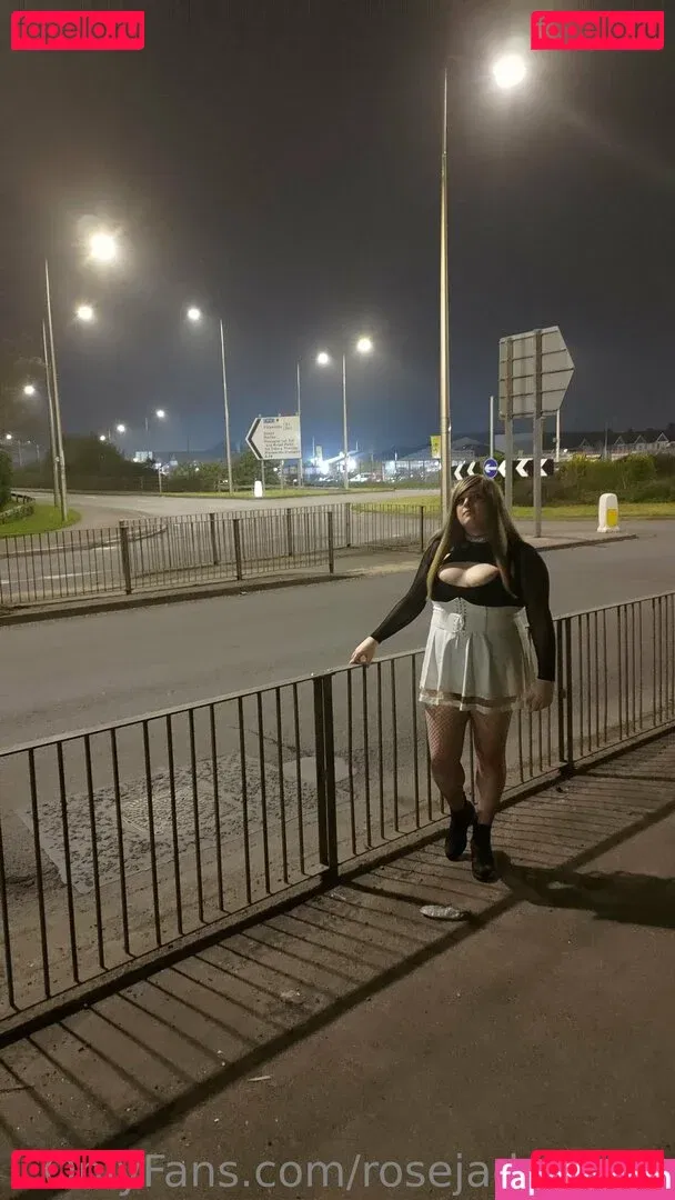 rosejadestorm Onlyfans Photo Gallery 