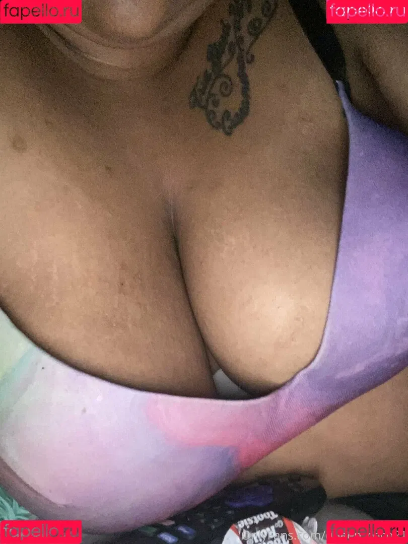 queen_coco21 Onlyfans Photo Gallery 