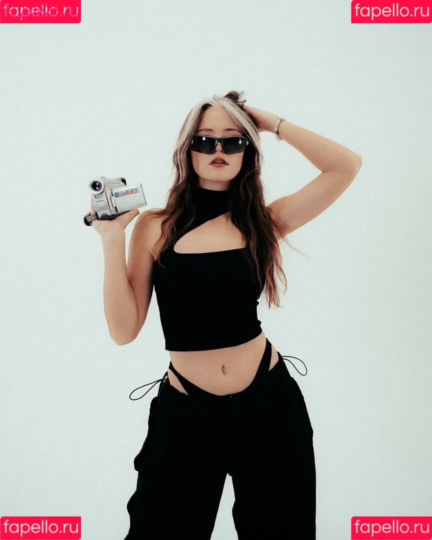 Nadine Breaty Onlyfans Photo Gallery 