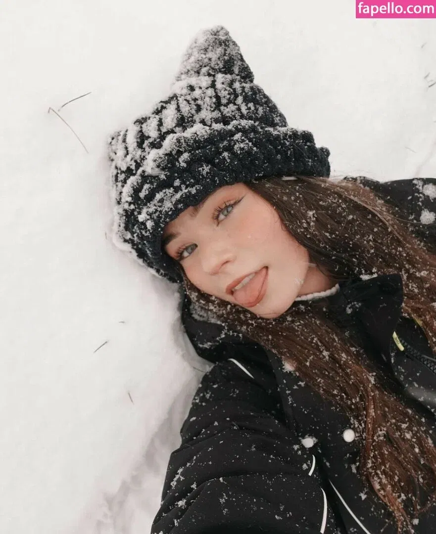 Nadine Breaty Onlyfans Photo Gallery 