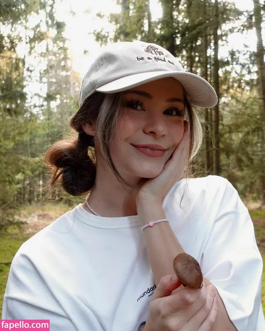 Nadine Breaty Onlyfans Photo Gallery 