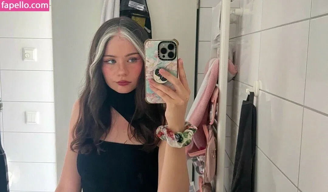 Nadine Breaty Onlyfans Photo Gallery 