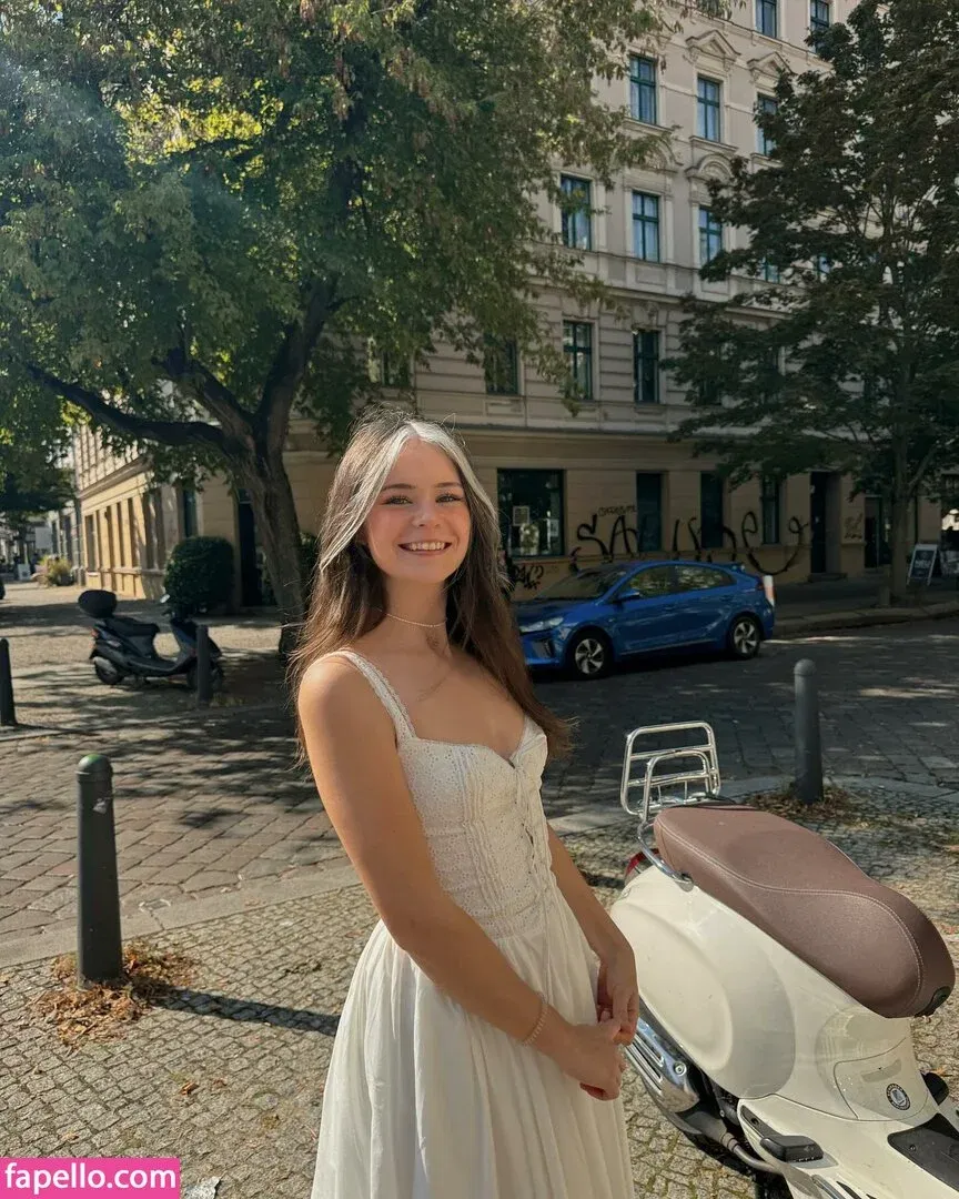 Nadine Breaty Onlyfans Photo Gallery 